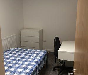 6 bedroom flat to rent - Photo 1