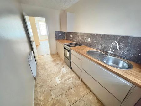 2 bed terraced house to rent in Plumer Street, Liverpool, L15 - Photo 5