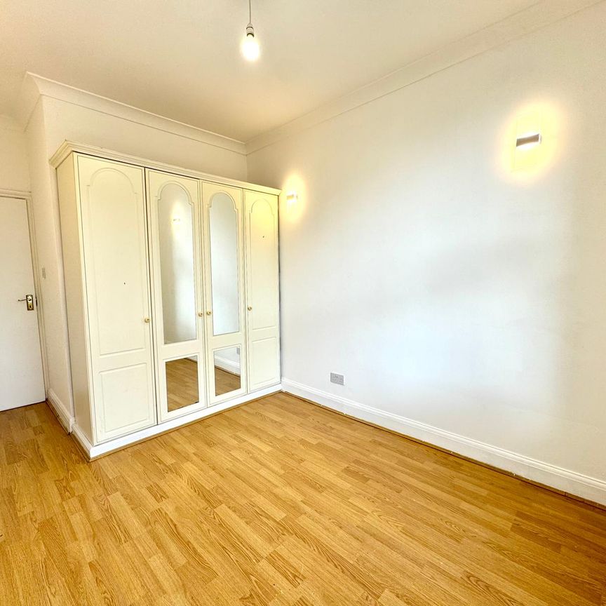 Elgin Avenue, Maida Vale, London, W9 - Photo 1