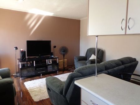 BEAUTIFULLY PRESENTED UNIT - Photo 5