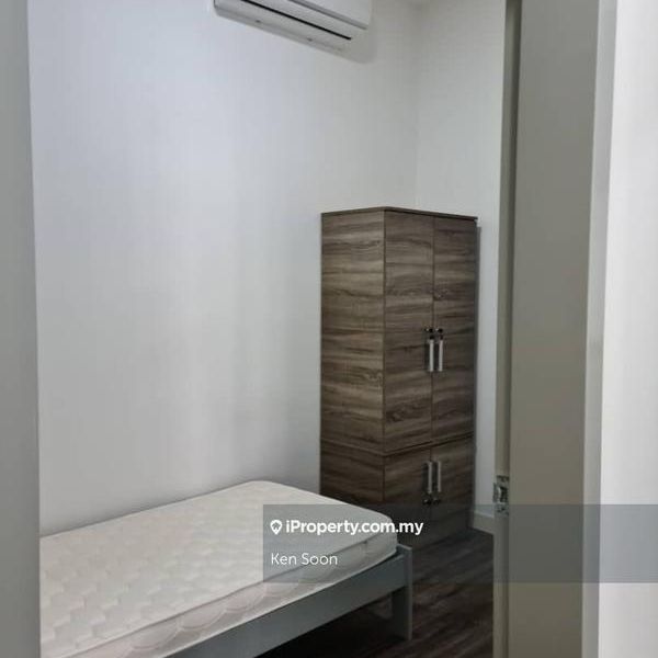 Utropolis Suites 2, Glenmarie - Photo 1