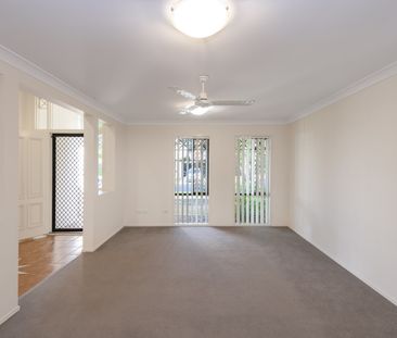 204 Saturn Crescent, Bridgeman Downs QLD 4035 - House For Rent | Do... - Photo 3