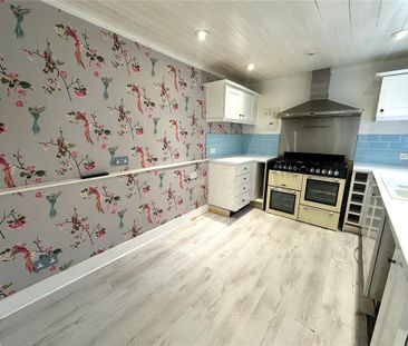 3 bedroom terraced house to rent - Photo 6