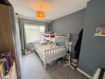 3 bedroom terraced house to rent - Photo 4