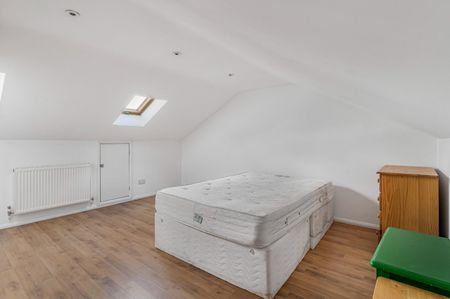 5 bedroom House To Let Total Size: 1299 SQ FT - Photo 4