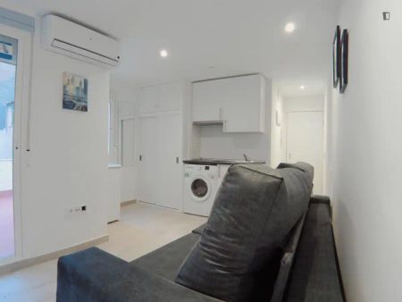 Estudio de alquiler en Berruguete - Photo 4