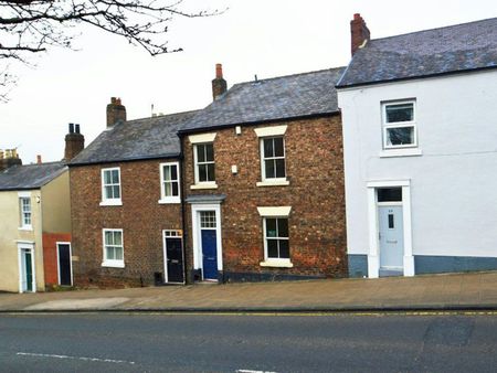 Gilesgate, Durham, DH1 - Photo 2