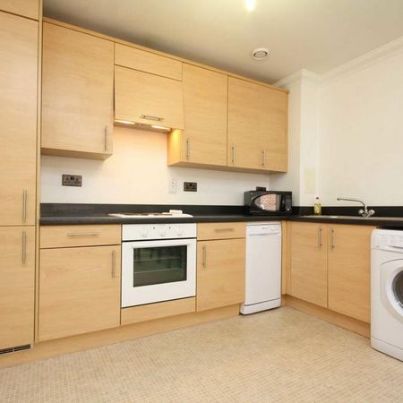 1 bedroom flat to rent - Photo 3