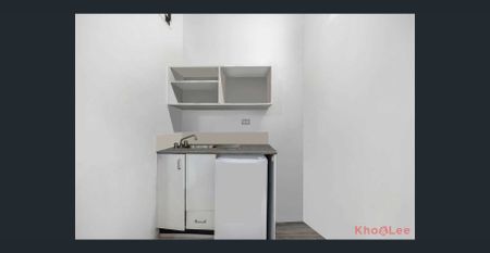 Recently updated with stylish Loft unit in Broadway - Photo 4