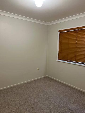CENTRAL LOCATION - Photo 2