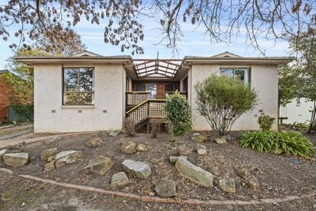 Spacious Family Home - Photo 5