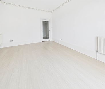 Price £1,095 pcm - Available Now - Unfurnished - Photo 3