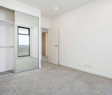 102/101B Lord Sheffield Circuit, Penrith - Photo 4