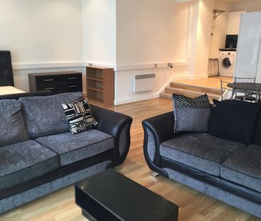 Studio to rent - Photo 5