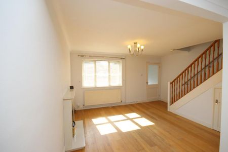 3 bedroom end of terrace house to rent - Photo 3