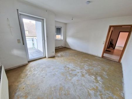 Frisch renovierte Wohnung mit zwei Balkonen und Tiefgaragenstellplatz - Foto 2