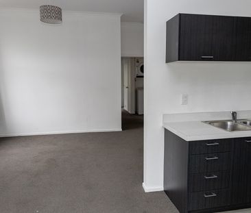 6 Bedroom student flat on North Road - Photo 3