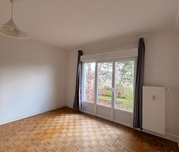 Location Appartement 1 pièce 31m² - Photo 2