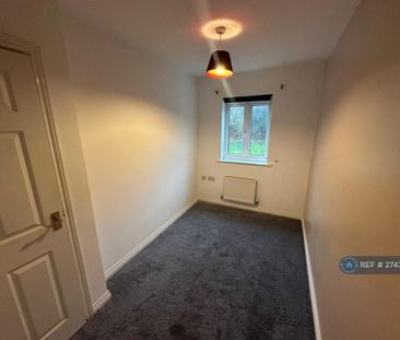 2 bedroom end of terrace house to rent - Photo 2