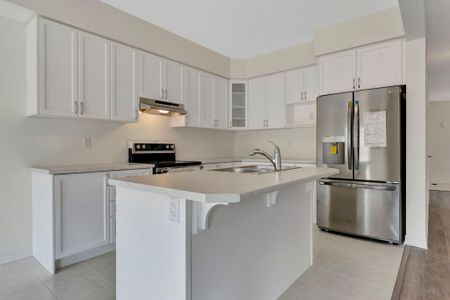 For Lease - 21 Dennis Avenue, Brantford, Ontario - Photo 3