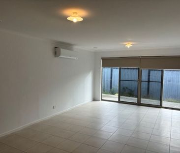 SPACE WITH STYLE - Photo 6