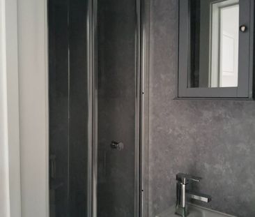 Studio Flat, Burlington Gardens, W3 - Photo 2