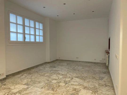 Planta baja de alquiler en Sant Gervasi i la Bonanova - Photo 1