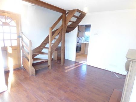 3 bedroom end of terrace house to rent - Photo 5