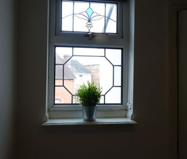 Room 5, Elphinstone Road, Stoke-on-Trent, ST4 - Photo 6