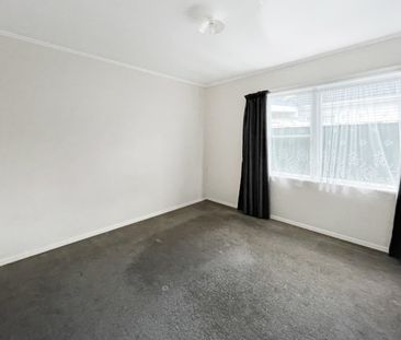 3 BEDROOM FAMILY HOME! - Photo 5