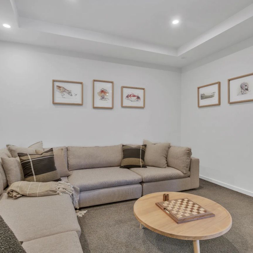 Luxury Holiday Home - Photo 1