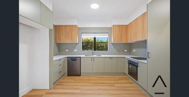 Newly Renovated Four-Bedroom Home + Self-Contained Teenage Retreat - Photo 1