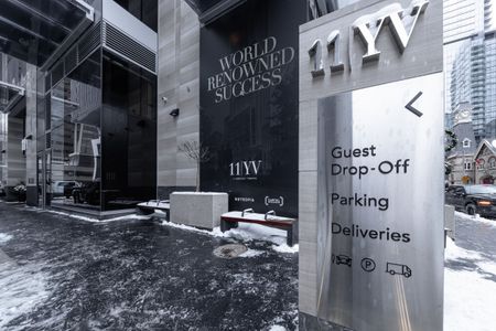 For Lease - 11 Yorkville Avenue Unit# 1706, Toronto, Ontario - Photo 5