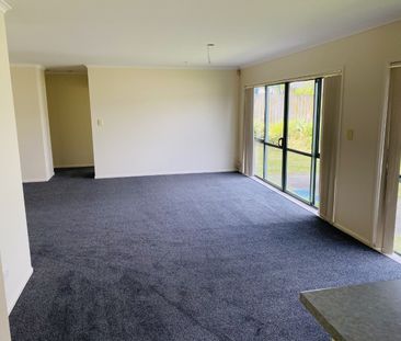 Property Management88 Bluebird Crescent, Unsworth Heights - House f... - Photo 3