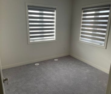 For Lease - 460 Silver Maple Road, Oakville, Ontario - Photo 3
