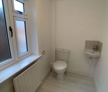 6B High Street, - Photo 4