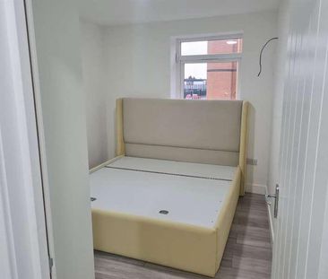 A Windmill Lane, Smethwick, B66 - Photo 1