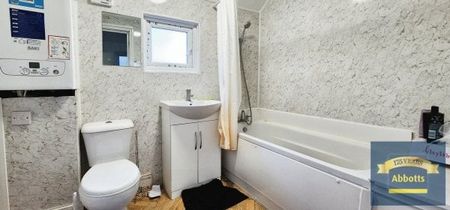 Butt Road, Colchester - Photo 2