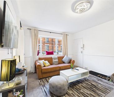 2 bedroom flat to rent - Photo 2