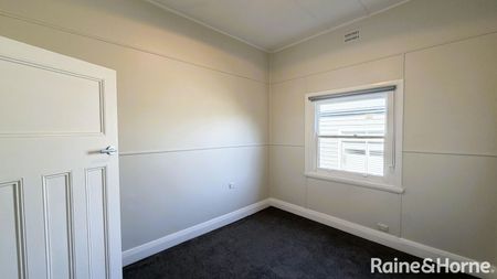 Renovated Family Home - Photo 5