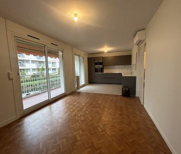 Location Appartement 4 pièces 77m² NICE 06200 - Photo 5