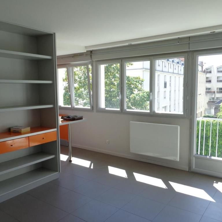 STUDIO - QUARTIER GRASLIN - SURFACE 26 M² - Photo 1