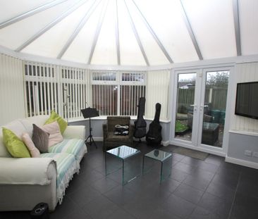 4 Bedroom Detached House, Flintshire - Photo 4