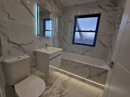 2 Bed Flat, Parkhurst Court, N7 - Photo 2