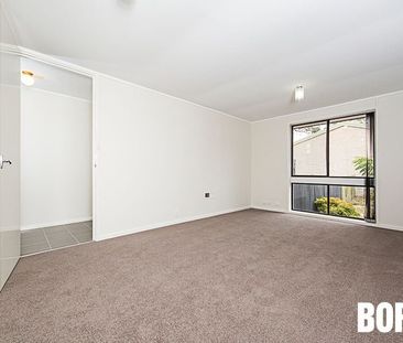 12 Seymour Place Kambah ACT - Photo 1