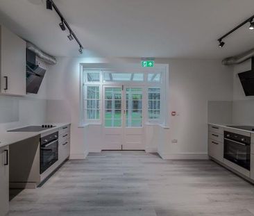 Studio to rent - Photo 2