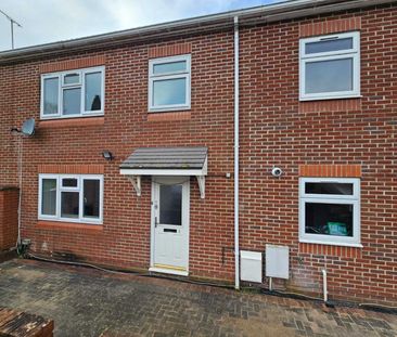 Allan Grove, Romsey - Photo 3