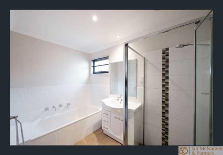 14 Glow Worm Grove, Harrison ACT 2914 - Terrace For Rent | Domain - Photo 5