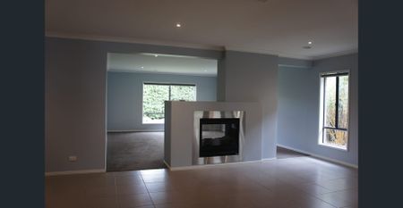 Open plan living in this big family home - Photo 5