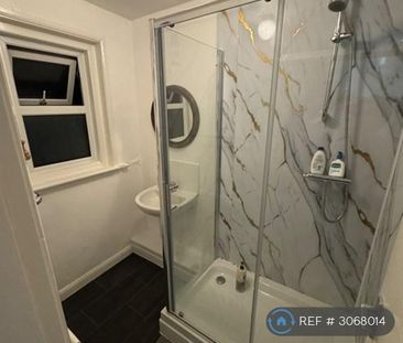 1 bedroom in a house share to rent - Photo 6